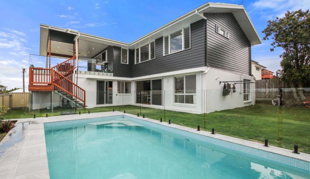 Coonowrin Street 42 Battery Hill in Caloundra
