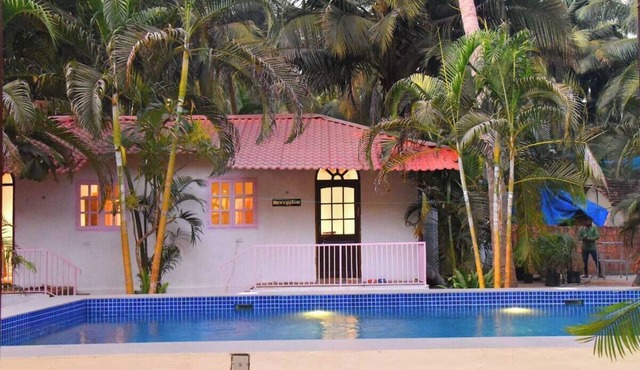 Cottages in Arambol close to Beach