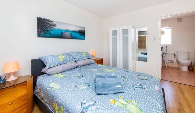 Cozy Comforts, walk to Crown & Optus Stadium in Rivervale