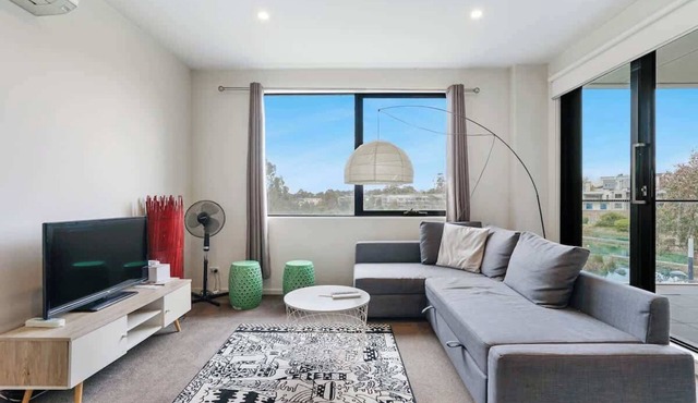 Cozy & Convenient Bundoora Apt withparking in Bundoora