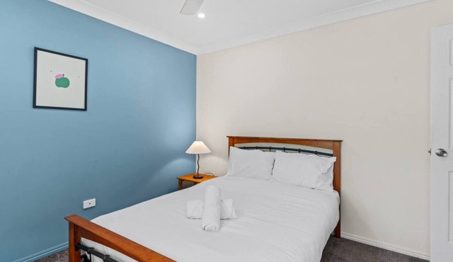 Cozy & Spacious 2-Bedroom Retreat in Capalaba