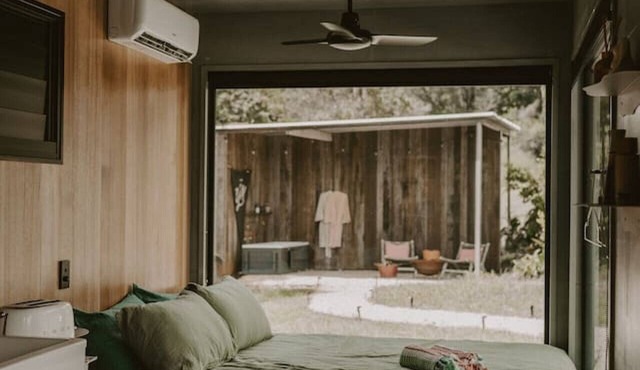 Cute, Cozy Container + Outdoor Bath near Montville in Palmwoods