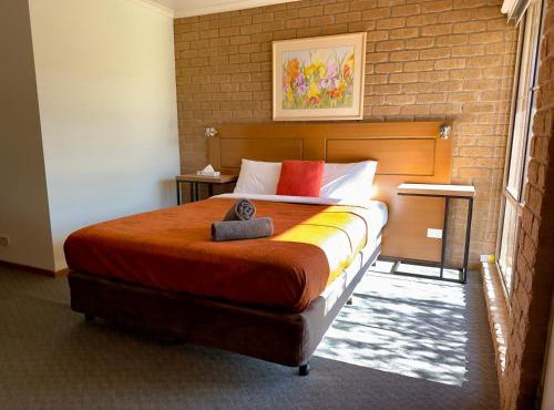 Darling Junction Motor Inn in Wentworth