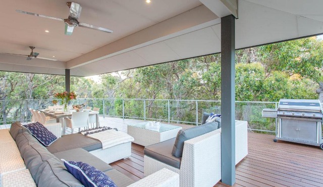 Deck House I Private Properties in Dunsborough