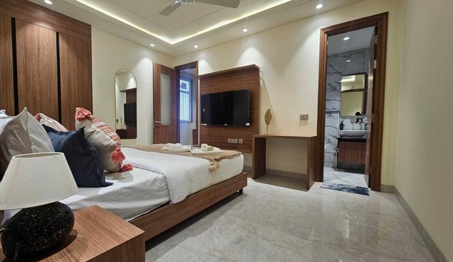 Deluxe Studio Room with Kitchenette