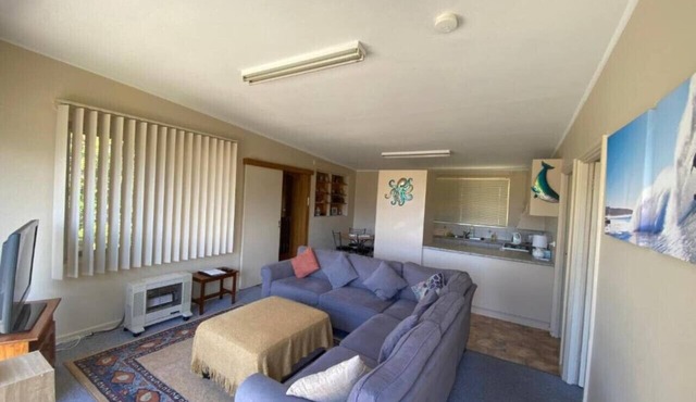 Denhams Beach Cottage in Denhams Beach