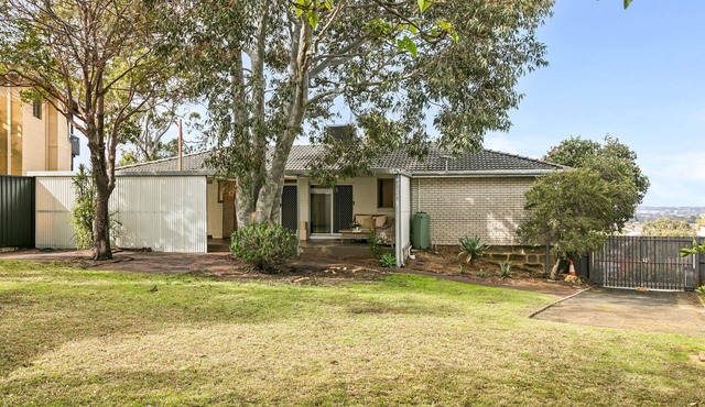 Designed Stay-Convenient, Coastal, Comfortable in Karrinyup