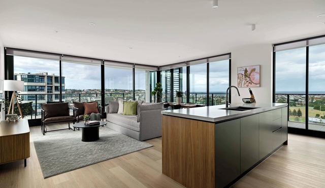 Elevated 3BR Stay - Views, Amenities, Parking in Newcastle West