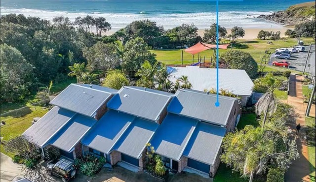 Emerald Break – Steps to the Beach in Emerald Beach