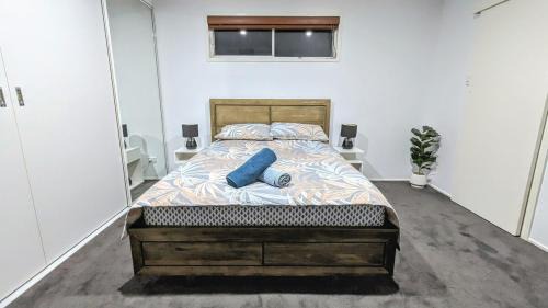 Entire Place Private Luxe 1BR with 1BA 1K 1LR in Ingleburn