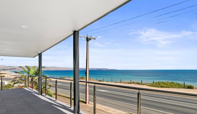 Esplanade Escape by Wine Coast Holiday Rentals in ALDINGA BEACH