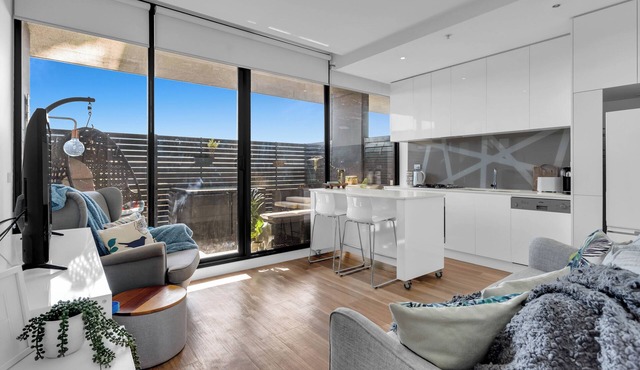 Essendon North Sanctuary by Ready Set Stay in Essendon North