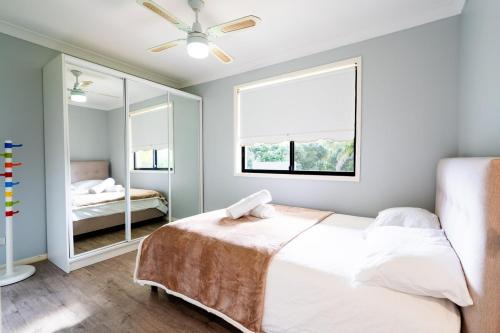 Exclusive Manor Retreat Farm Stay Pool 5BD in Mount Hunter