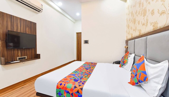 Fabhotel Down Town in Jaipur
