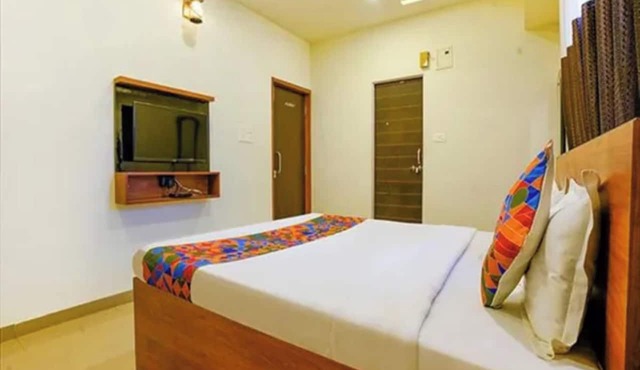 Fabhotel Dwarka in Pune