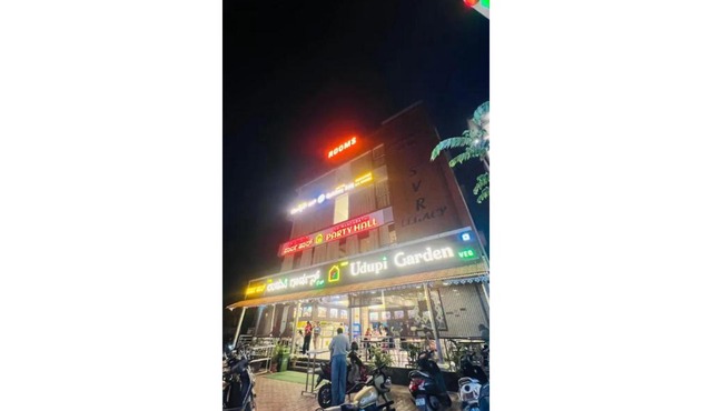 FabHotel Golden Inn KR Puram