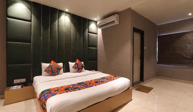 FabHotel Maya Crystal