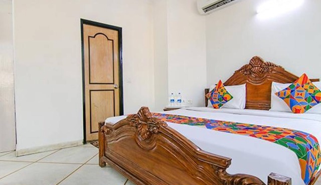 Fabhotel Singh Suite in Gurugram