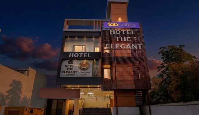 FabHotel The Elegant - 150 Meters From Delhi Public School Meerut