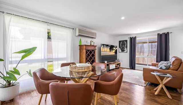 Family-Friendly Home with Private Pool and BBQ in Buderim