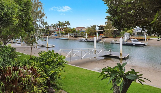 FANTASTIC BUDDINA DUPLEX in BUDDINA