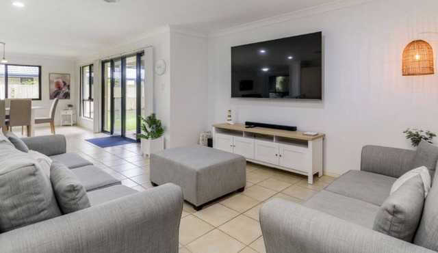 Fernando's Beach Hideaway in BANKSIA BEACH