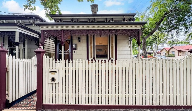 Flemington Escape with private rooftop area in Flemington