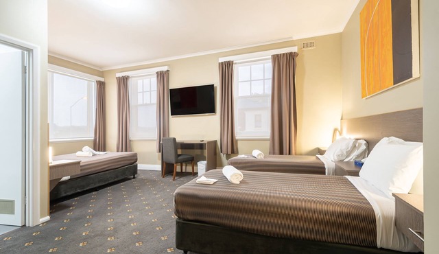 Formby Hotel in Devonport