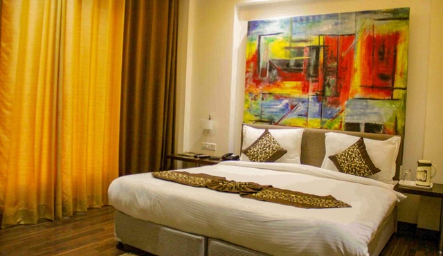 Four Leaf Hotel