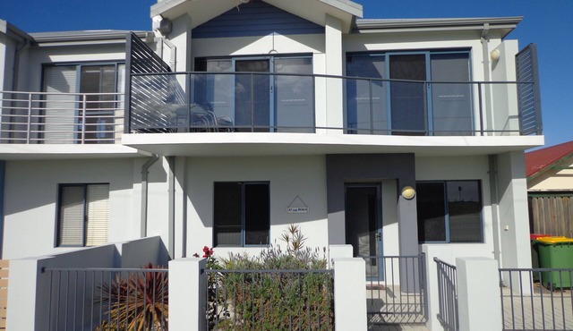 From the lounge, kitchen and balcony enjoy the uninterupted ocean views. in Bunbury