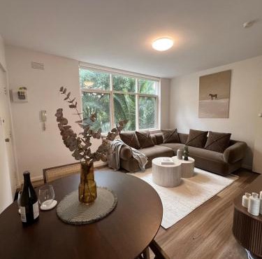 Fulton Flow Resort Apartment in Melbourne