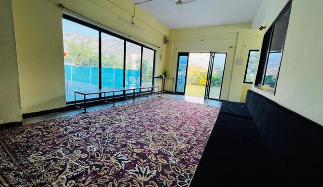 Galaxy villa in Daulatābād
