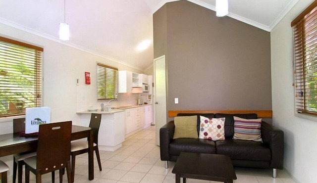 Gateway Lifestyle Lorikeet in Arrawarra