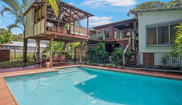 Gecko's Rest - Rainbow Shores. Executive Beach House - Pet Friendly Too! Wi-fi. Pool in Rainbow Beach