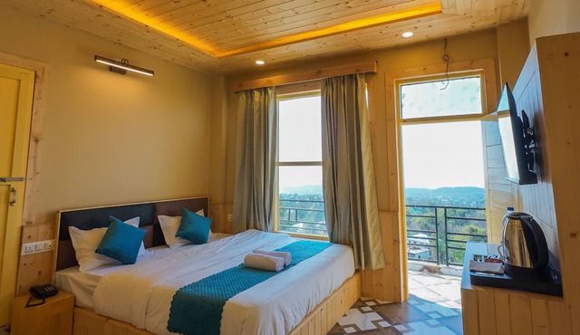 Ghar Bar Boutique Stay & Cafe