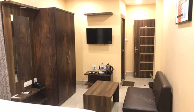 GHARANA RESORT in Chandannagar