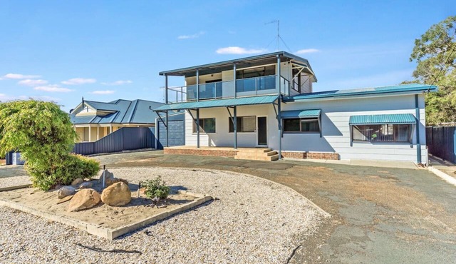 Giggles Beach House in Silver Sands in Silver Sands