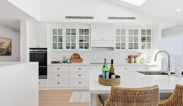 Glass House Escape at Forresters in Forresters Beach