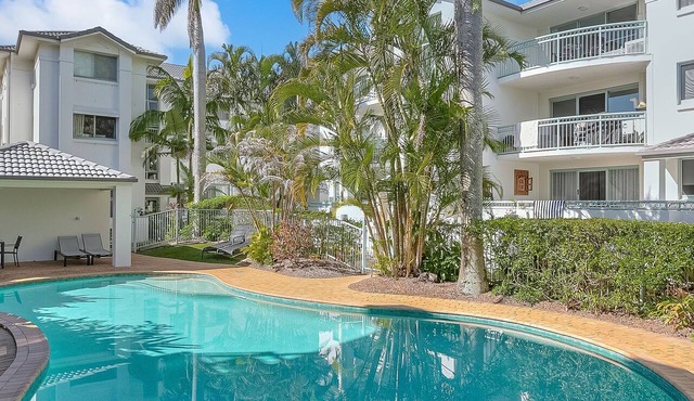 Golden Sea 10 - Absolute Beachfront Bilinga in Bilinga