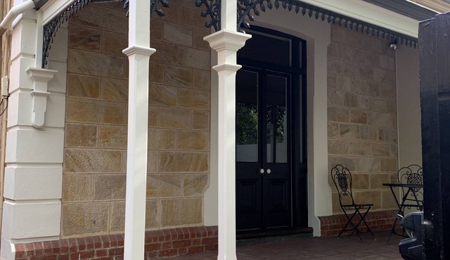 Gorgeous Sandstone House - easy access to all Adelaide can offer in North Adelaide