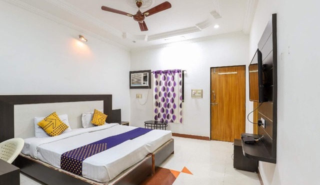 Goroomgo Arsh Plaza Rajula in Rajula