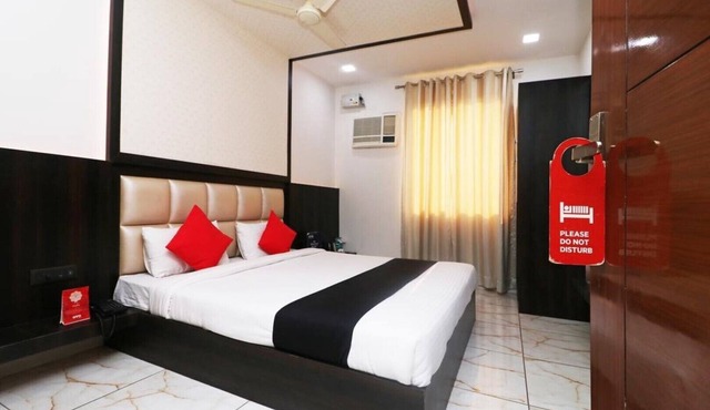 Grand Sparrow Inn Hotel, Agra