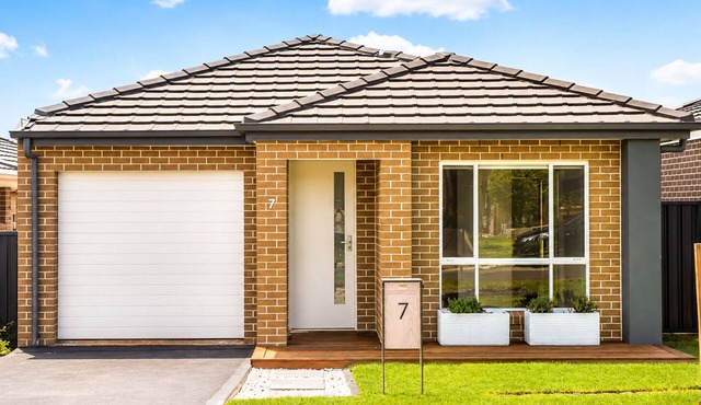 Grantham Farm - MInutes from Rouse Hill Large Well equipped family home in Rouse Hill