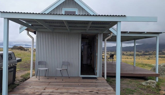Granum - A unique tiny cabin on farmland in Nulla Vale