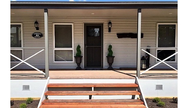 Hampton Cottage - " A Place To Call Home" in Port Albert