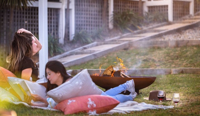 Hamptons Hideaway - Freycinet Holiday Houses in Coles Bay