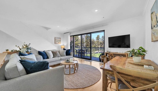 Harbourview Terrace | Marina side Apartment in Glenelg