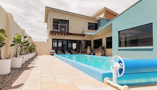 Heated magnesium pool, MTB, family & dog friendly in Break O'Day