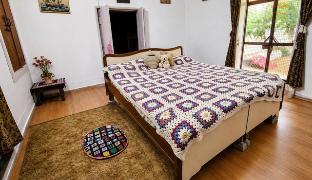 Heritage Private Room in a Bungalow,WiFi,Kitchen
