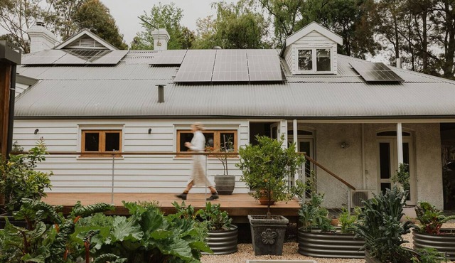 Herrings House: iconic designer nature retreat in Willunga South